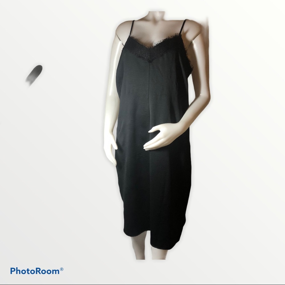 Candie’s Black Lace Dress / Down XL $48